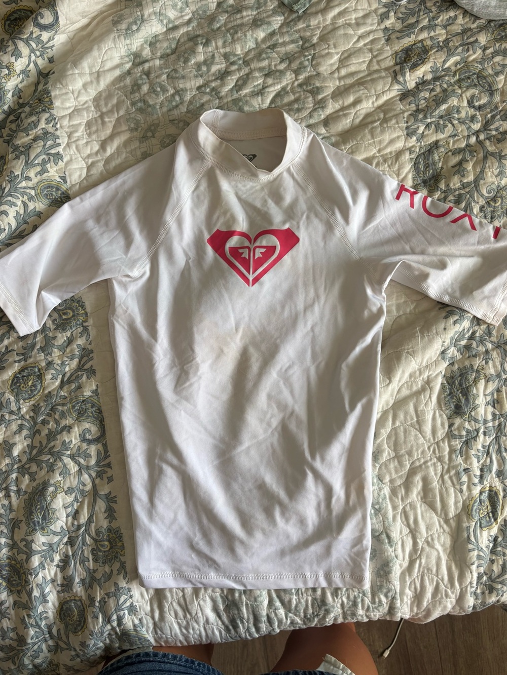 Roxy Girls White Short-Sleeve Rash Guard with Pink Logo